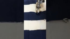 Как сшить ткань в клетку или полоску.