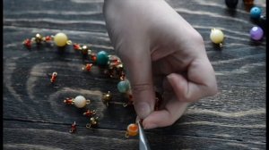 Мастер-класс: как сделать пин на петельке и самый простой способ сборки браслета