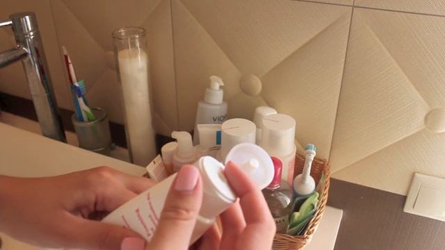 Уходовая косметика / 1 часть смотреть онлайн