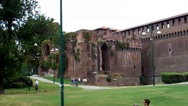 Замок. Милан смотреть онлайн