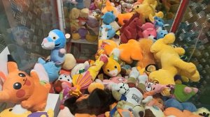 Играю в автомат с Игрушками #80 / Симка из Фиксиков / Автомат с игрушками / Автомат Хватайка