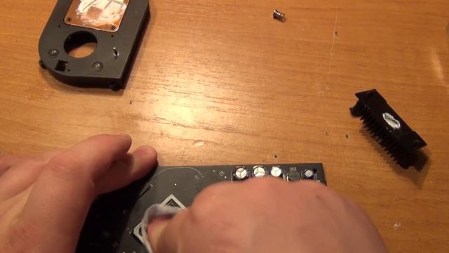 Компьютер за 1000 руб, для дачи. Pentium 4. Часть 2 (системный блок) смотреть онлайн