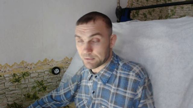 какой сегодня праздник?  5 января \ праздник каждый день \ праздник к нам приходит \ есть повод