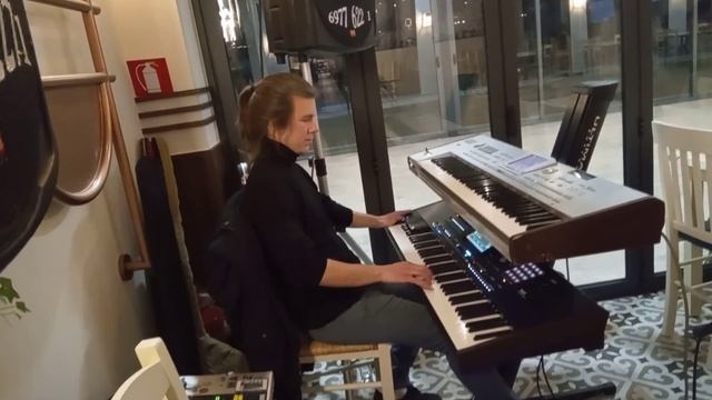 Xanthi Live Ampelion. смотреть онлайн