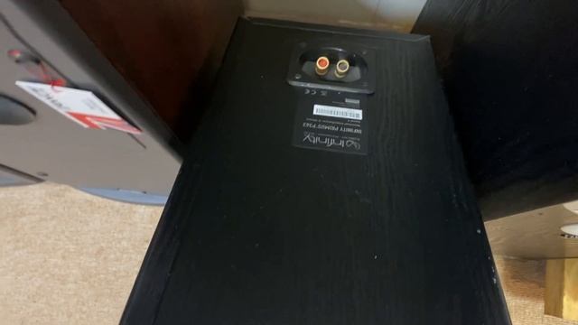 Thanh lí 4 cặp loa chân dài anh mỹ giảm ngay 1tr -1tr5 một đôi ạ mời các bác смотреть онлайн