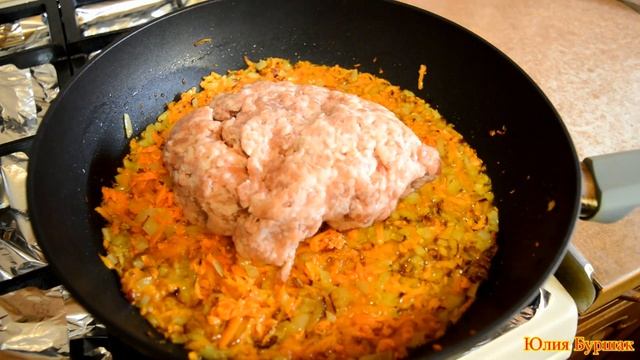 Очень вкусные и сытные ТУШЁНЫЕ КАБАЧКИ С ФАРШЕМ И КАРТОФЕЛЕМ. смотреть онлайн