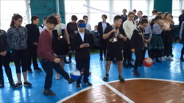 День рождения школы 57, 5-Б Мариуполь смотреть онлайн