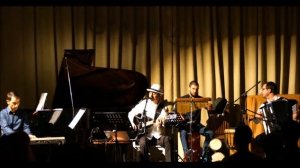 Цыгане! По аллее ночью лунной...