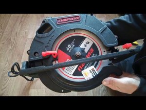 Испытываю циркулярную пилу ПАРМА 255 Д. Стол под циркулярную пилу.  Жизнь в Деревне