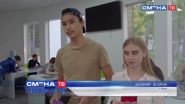 В «Смене» участники образовательной программы «Город мастеров» осваивают «Кожевенное дело»