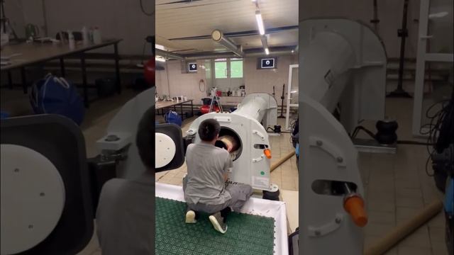 Вот так мы выжимаем  ковры  #химчисткаковра #чисткаковров #химчистка