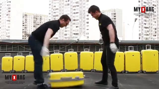 ТЕСТ   ДРАЙВ  пластикового чемодана