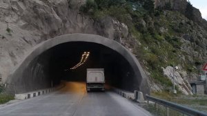 Верхний Ларс тунели дороги серпантины 🚛