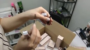 Распаковка посылки с косметикой от Мери Кей