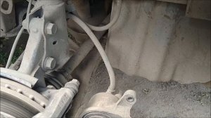 Как поменять передние тормозные колодки за 12 минут на Toyota Probox