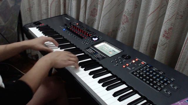 Edwin Choy on Montage 8 [world's best synthesizer, keyboard testing] смотреть онлайн