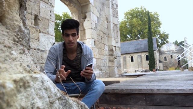 جوله في كنيسة Prieuré St Cosme смотреть онлайн