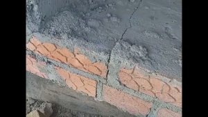 ?Ошибки строительства.Трещина в фундаменте и доме.Нет армопояса