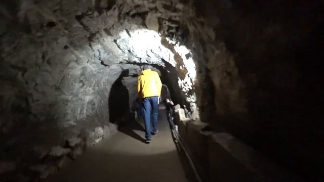 08:00 Екатеринбург → Кунгурская пещера → Пермь → Екатеринбург 22:35 Такое воскресенье)) смотреть онлайн