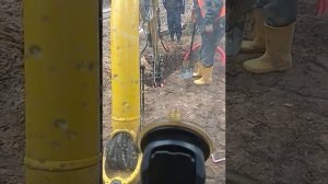 jcb 8018 бурение отверстий на 400мм под столбы освещения.