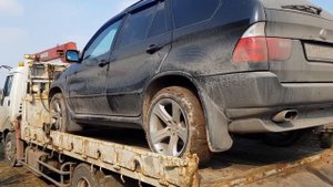 BMW X5E53 КАК ПОЧИНИТЬ В ДЕРЕВНЕ?Бмв х5е53/Замена радиатора охлаждения