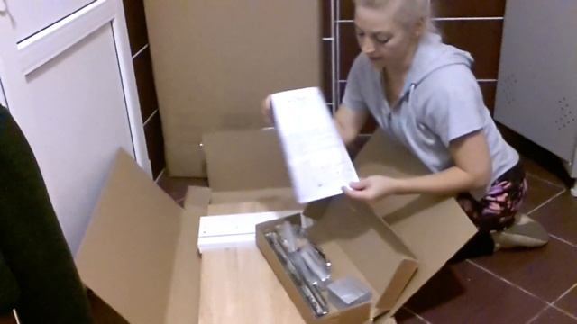 Распаковка - Компьютерный стол Сокол-Мебель КСТ-16 смотреть онлайн