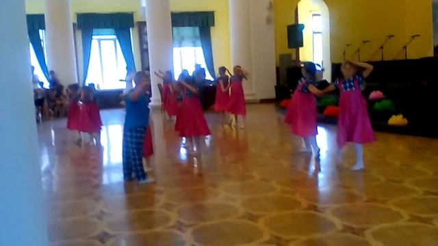 Перевёрнутый мир танцев в Киеве 2 смотреть онлайн