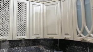 Кухня Версаль Капучино с патиной золото Фортуна мебель.