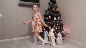Новый год у ворот. Исполняет Варя Берлинде