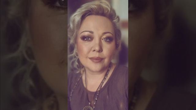 28 лет.... Стих, от которого сжимается ❤ смотреть онлайн