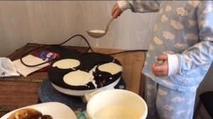 КАК ПЕЧЬ БЛИНЫ / МОНТЕССОРИ / ДЕТИ ГОТОВЯТ