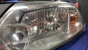 Полировка и бронь пленка фар на Lada Granta