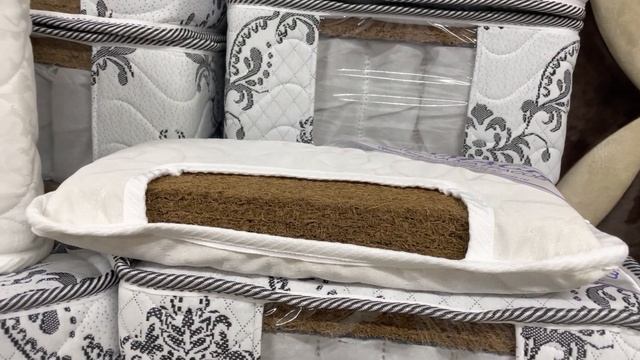 Матрас очень жесткий- поговорим о жестких матрасах с консультантом фабрики Дамаск.