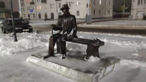 Проездом через станцию Мичуринск-Уральский. Мичуринск зимний -2023 г. Привокзальная площадь.