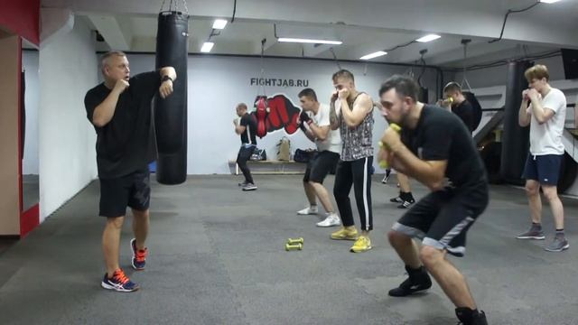 Тренировка по боксу в клубе Джеб. Школа бокса. Тренер Павел Ходин.
