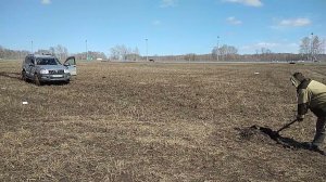 Весна,. Поле. Грузинский якорь в работе.