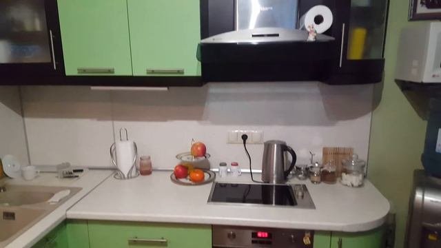 Отзыв о Мебель Молчанов. (Компактная угловая кухня МДФ глянец мята/шоколад)