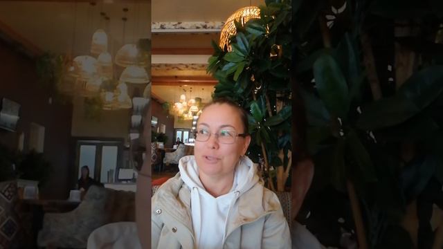 Человек способен изменить свою жизнь, меняя лишь свою точку зрения.
