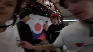 СУМАШЕДШИЕ САМОКАТЕРЫ ВЫПОЛНЯЮТ БЕЗУМНЫЕ ТРЮКИ ЗА ДЕНЬГИ