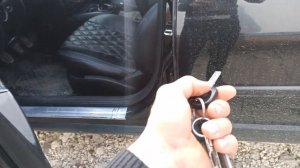 как открыть заклинивщий замок двери,,#PASSAT B5#,