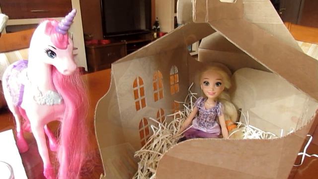 Tangled Song Kids Video - Healing Incantation Lyrics. Mishel pretend play with Disney Princess toys смотреть онлайн