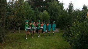Столичный марш - гусарский духовой оркестр и ансамбль барабанщиц