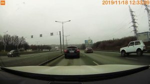 Танец Нивы с прицепом. Повезло.
