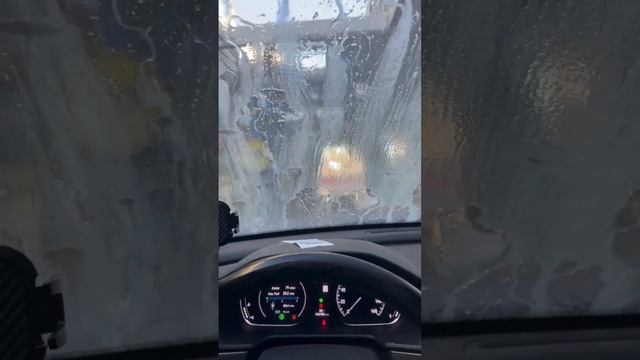 Мойка машины как это выглядит из салона авто