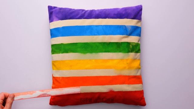 ПАПА ПОСТРОИЛ РАДУЖНУЮ СЕКРЕТНУЮ КОМНАТУ ДЛЯ ВСЕЙ СЕМЬИ || КЛАССНЫЙ ДОМИК С ДВУХЪЯРУСНОЙ КРОВАТЬЮ смотреть онлайн