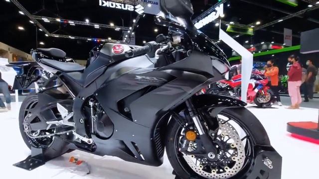 2022 Honda cbr1000rr-r fireblade sp Black Cinematic Clips смотреть онлайн
