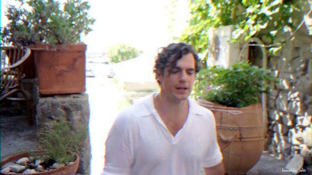 Henry Cavill | Play Date смотреть онлайн