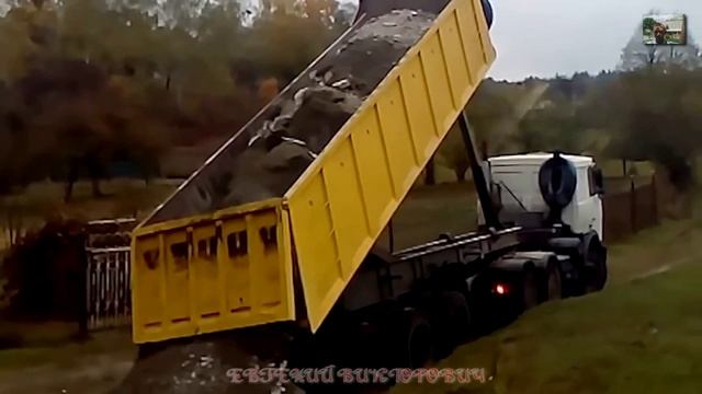 Автоприколы дураки на дорогах идиоты за рулем 3 июля 2023 года