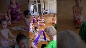 Упражнения с резинкой для стоп