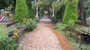 АНДРЕЕВСКИЙ ПАРК . Не все туристы знают -  про этот БЕСПЛАТНЫЙ парк в Геленджике . Обзор 2022 .